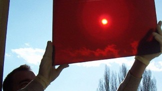 a new light on photovoltaics Thinner, better and cheaper solar cells