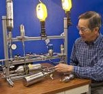 Portable power systems based on hydrogen 