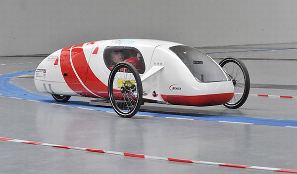 E-Quickie Electric Vehicle With Wireless Power Transmission E-Quickie- Electric Vehicle With Wireless Power Transmission