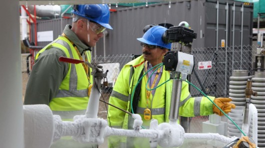 Energy Storage Generated by Wind and Sunlight as Liquid Air Energy Storage Generated by Wind and Sunlight as Liquid Air