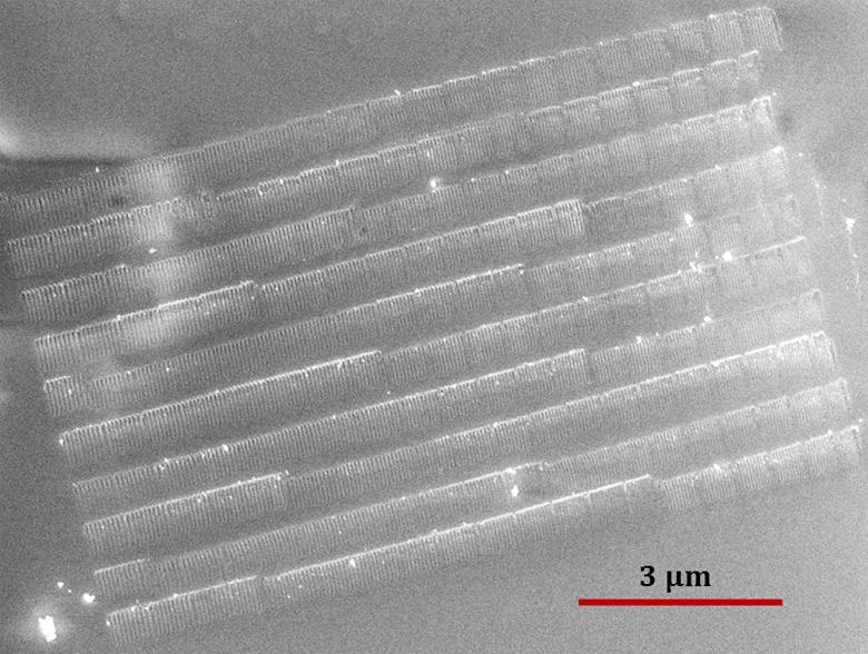 Ferroelectric nanostructures Ferroelectric nanostructures directly on plastic