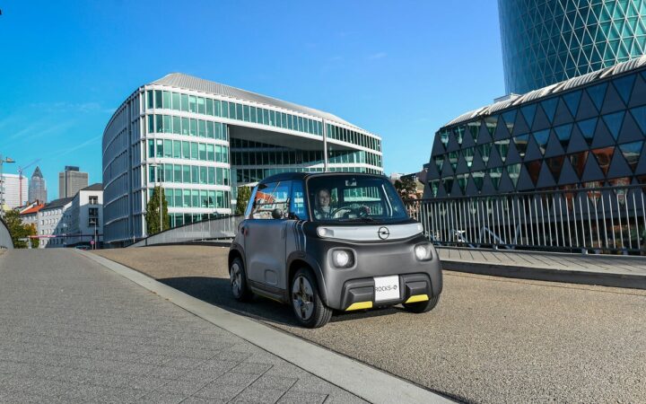 opel rocks-e an electric vehicle