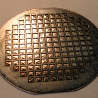 solid-oxide fuel cell membrane wafer The first macro-scale thin-film solid-oxide fuel cell