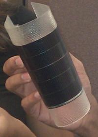 The solar cell that also shines – LED type design